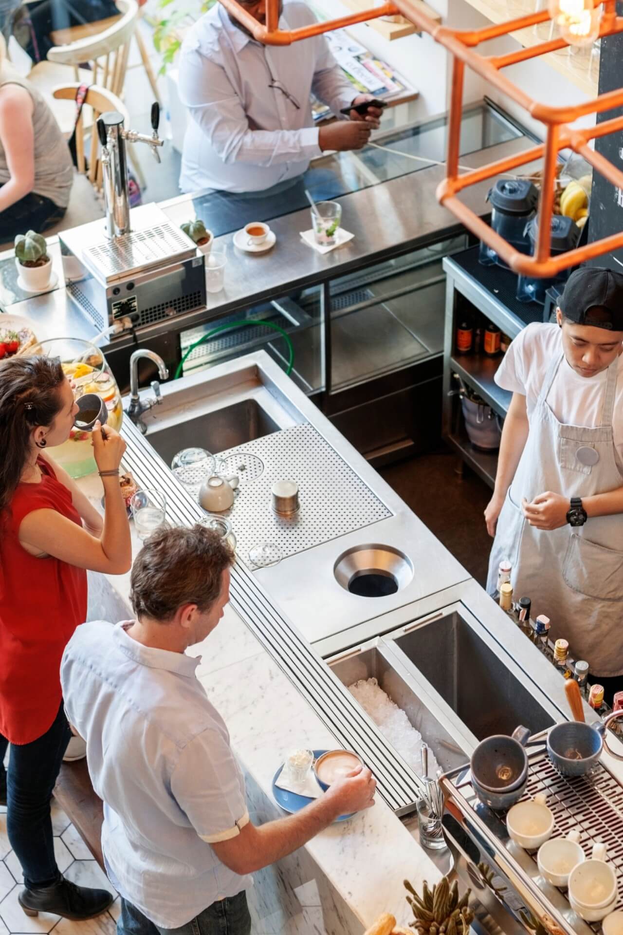 Karlín je domovem řady kultovních bister a restaurací